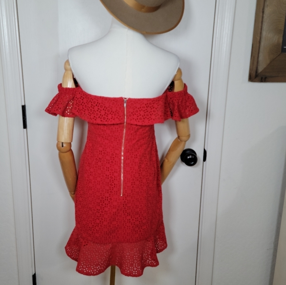 Bardot Red Eyelet Cotton Dress Off Shoulder Size 6/S - Picture 8 of 13
